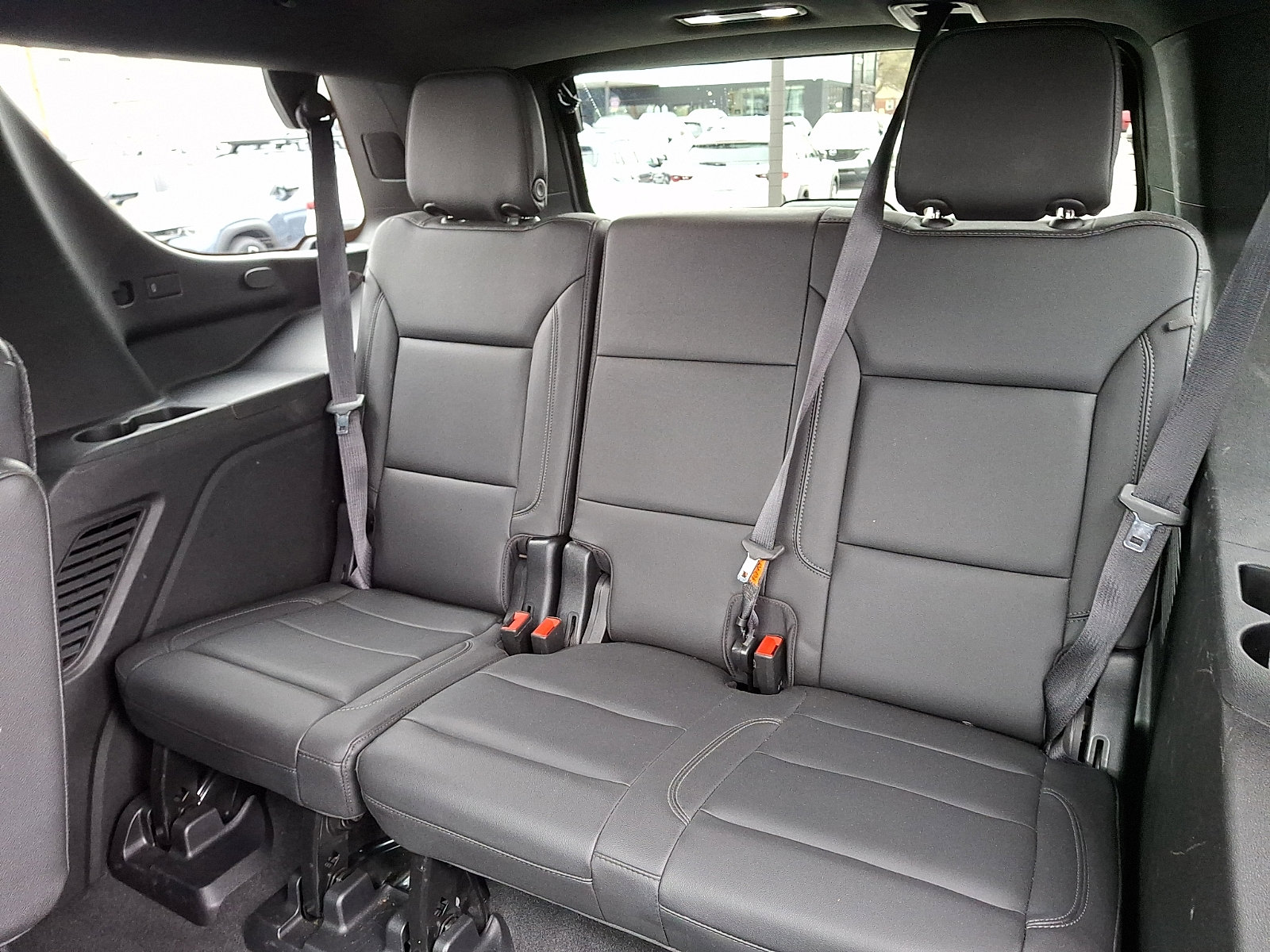 Used 2021 Chevrolet Tahoe Z71 w/ Z71 Signature Package image 12