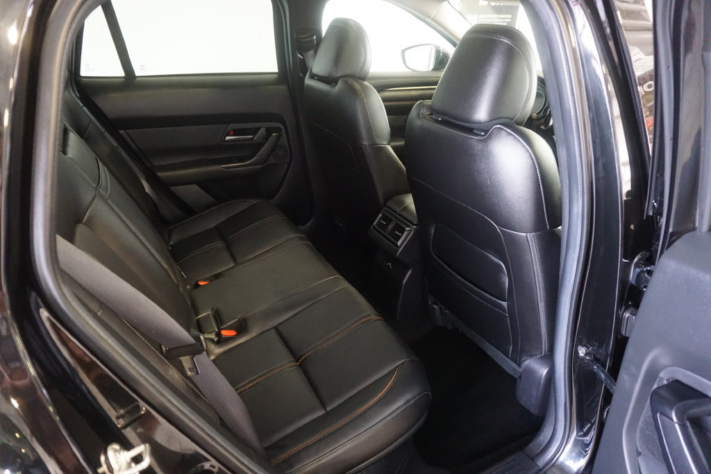 Used 2025 MAZDA CX-50 AWD 2.5 Hybrid w/ Premium Pkg image 24