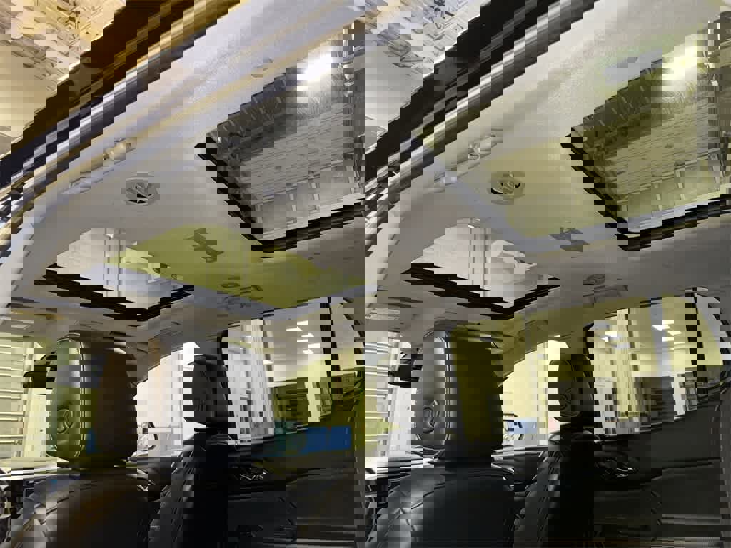 Used 2017 GMC Acadia SLT image 26