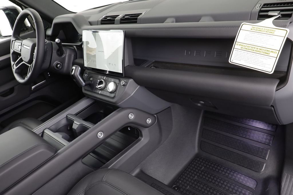 New 2026 Land Rover Defender 130 X-Dynamic SE image 23