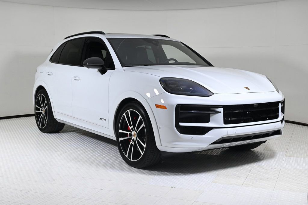 Certified 2025 Porsche Cayenne GTS image 9