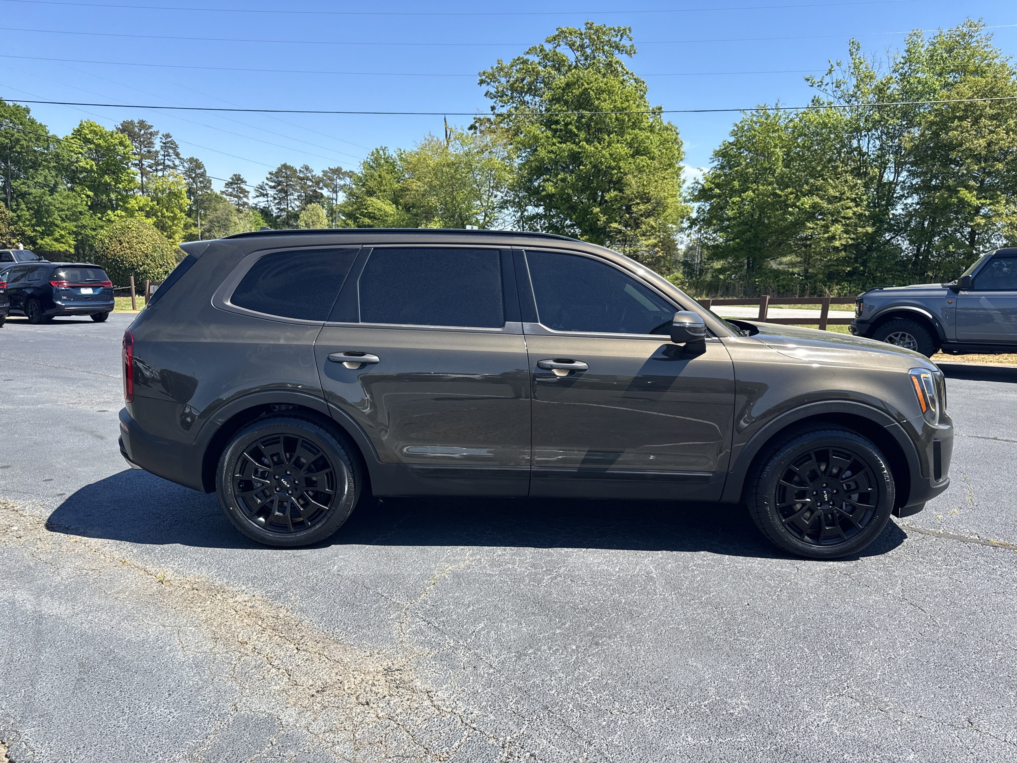 Used 2022 Kia Telluride EX w/ EX Premium Package AWD/4WD image 5