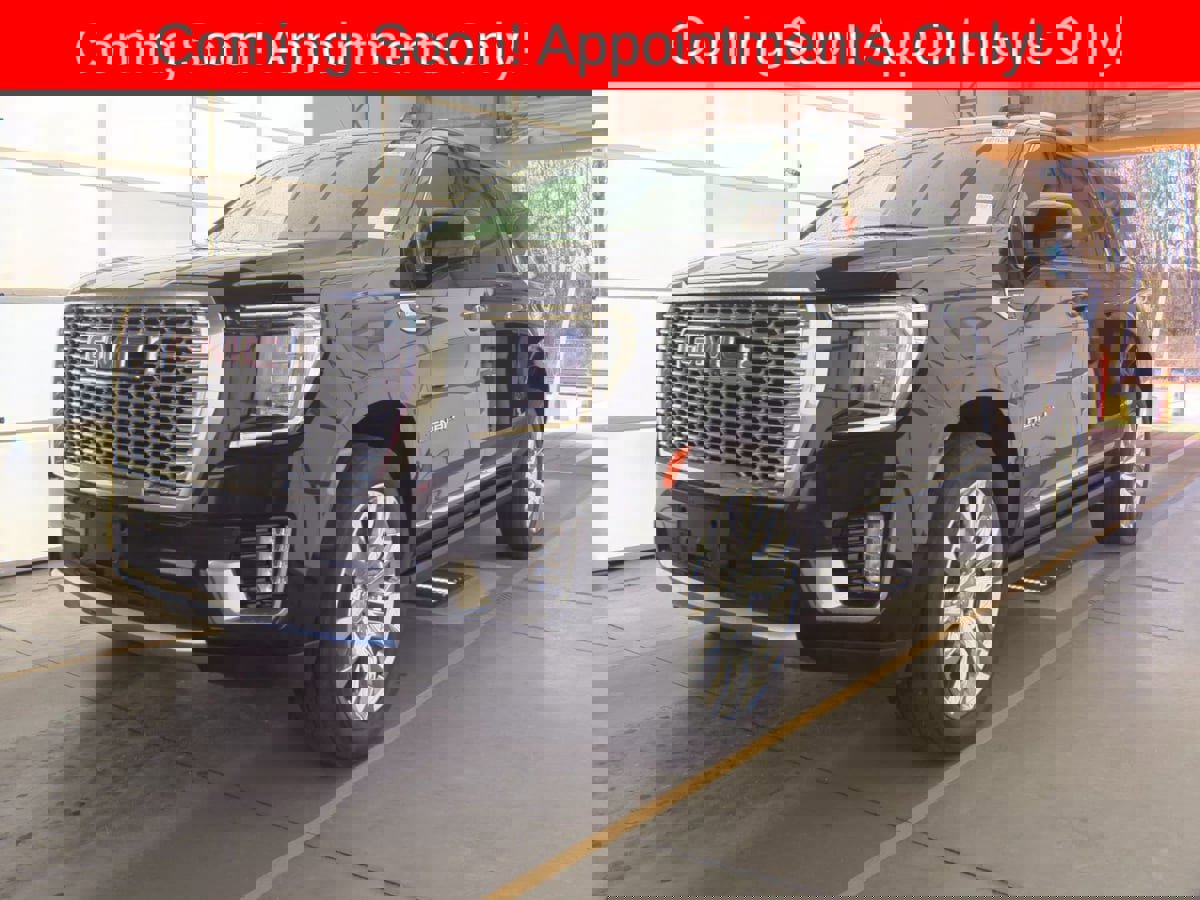 Used 2021 GMC Yukon XL Denali w/ Denali Premium Package image 1