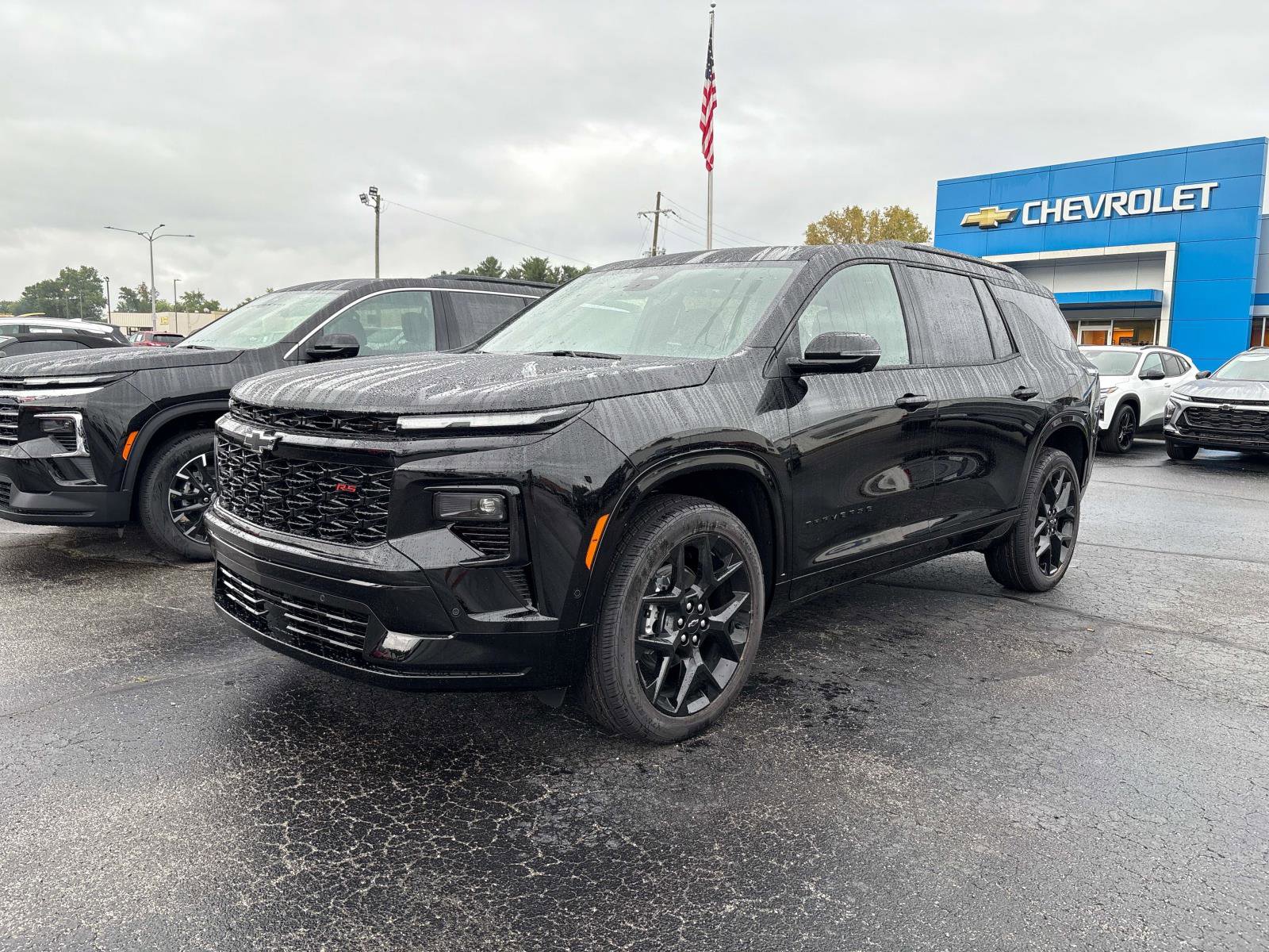 New 2026 Chevrolet Traverse RS w/ LPO, Floor Liner Package image 1