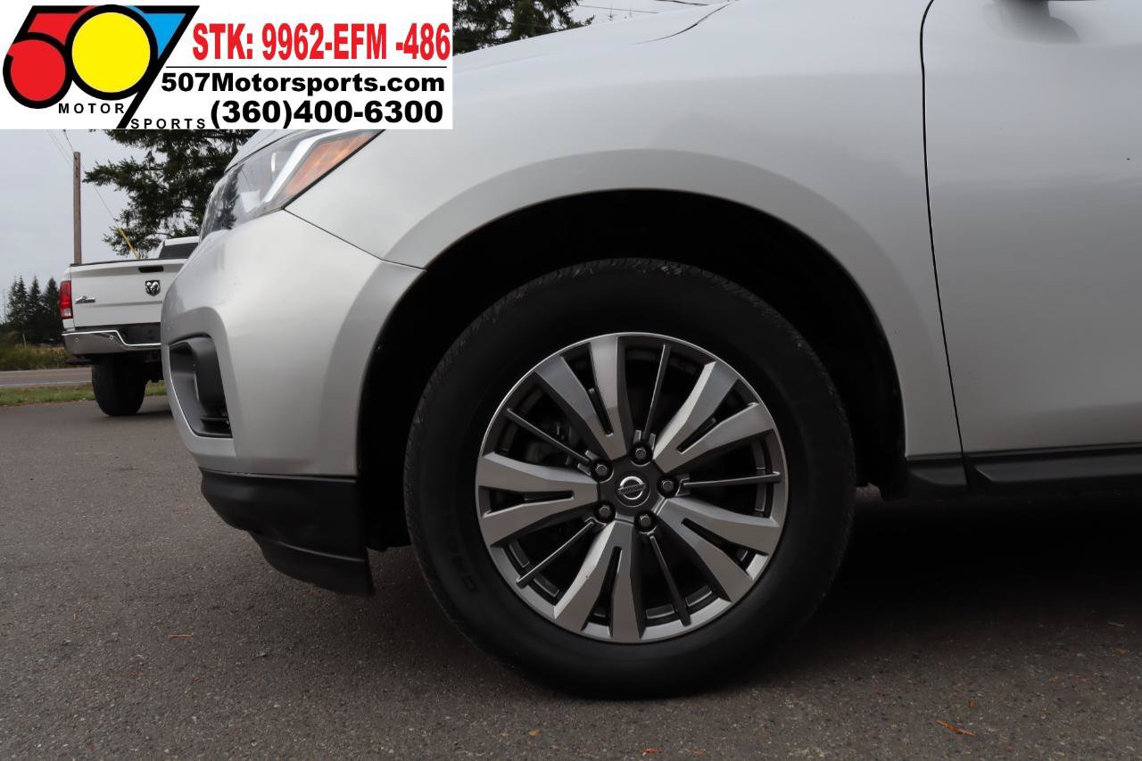 Used 2019 Nissan Pathfinder SL AWD/4WD image 28