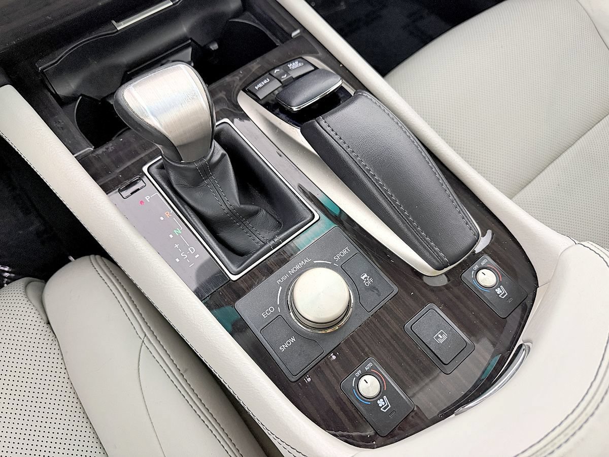 Used 2014 Lexus LS 460 w/ Comfort Package RWD image 68