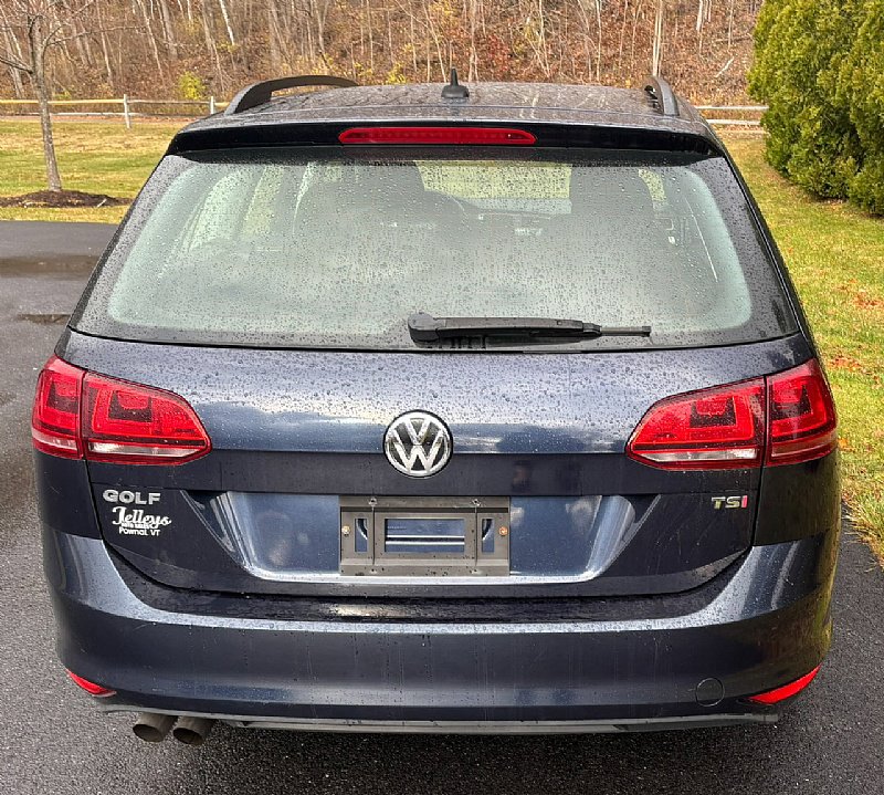 Used 2017 Volkswagen Golf SE FWD image 8