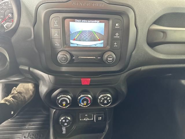Used 2016 Jeep Renegade Trailhawk image 25