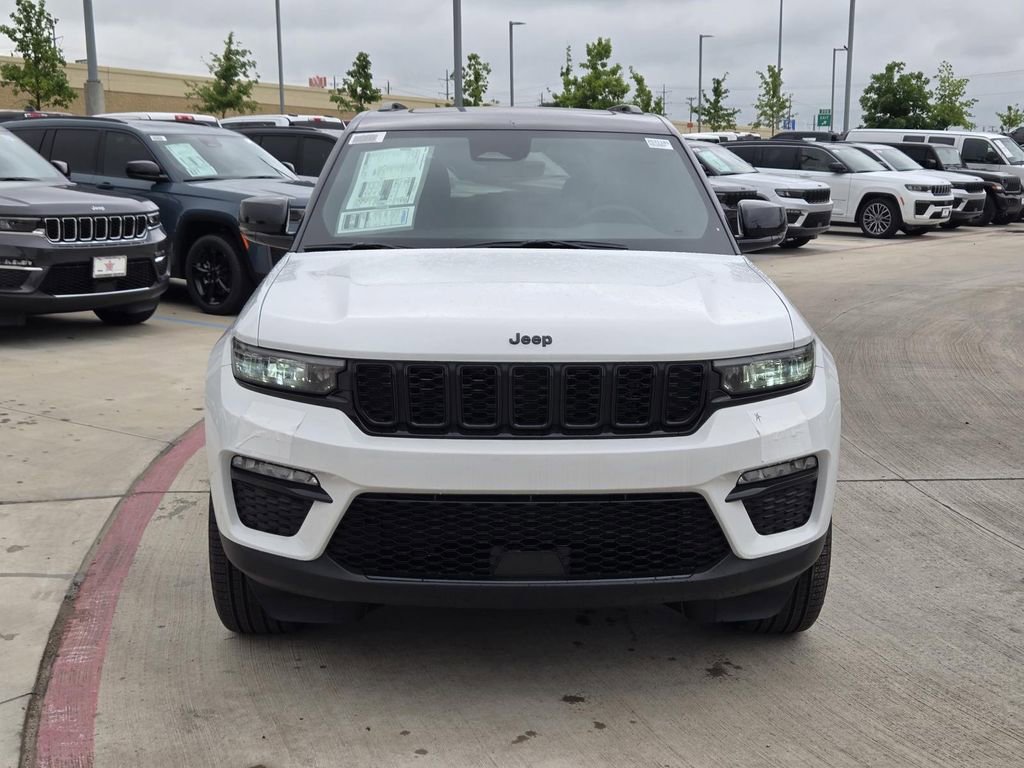 New 2025 Jeep Grand Cherokee Limited w/ Trailer Tow Package AWD/4WD image 7