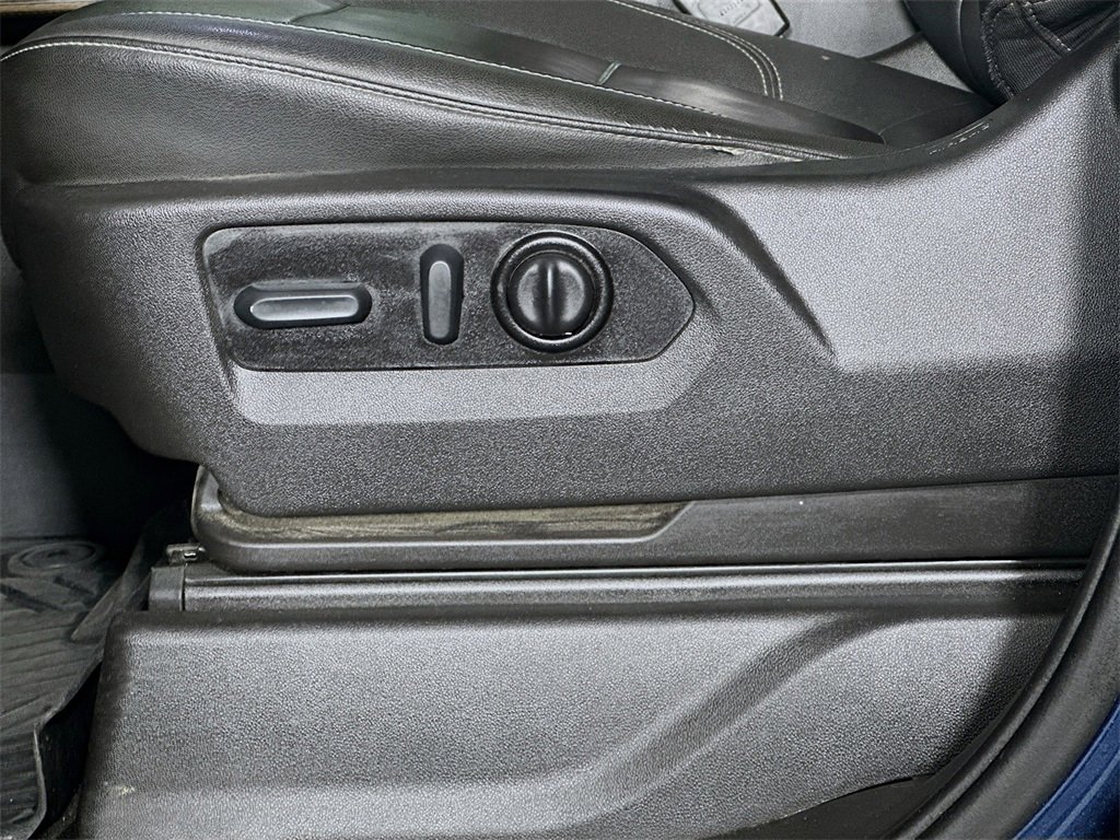 Used 2022 Chevrolet Silverado 1500 LT Trail Boss w/ LT Trail Boss Premium Package image 21