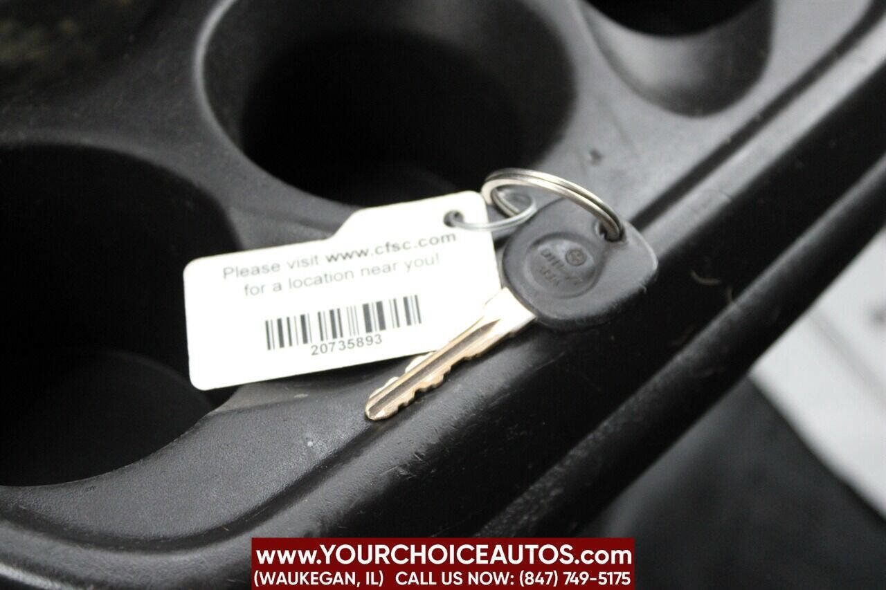 Used 2011 Chevrolet Express 1500 image 42