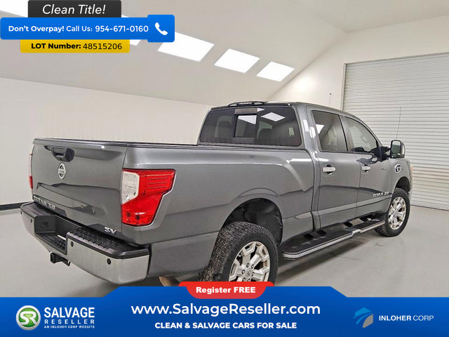 Used 2016 Nissan Titan SV RWD image 4