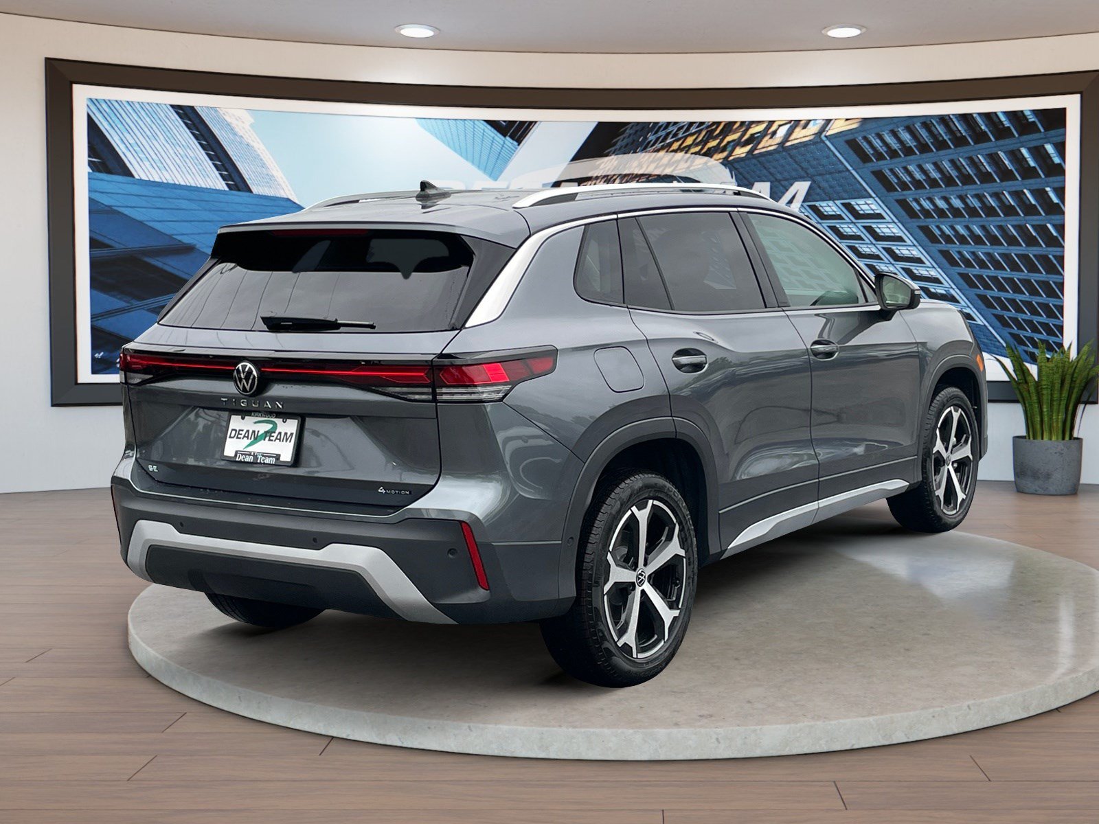New 2026 Volkswagen Tiguan SE AWD/4WD image 8