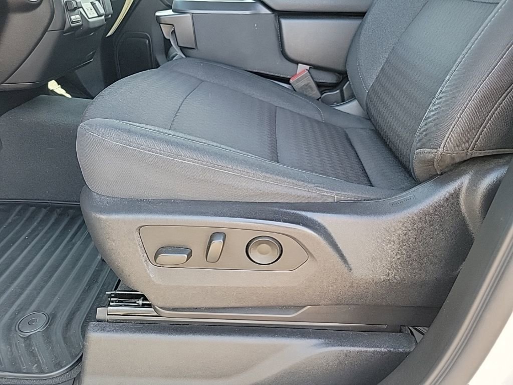 Used 2024 Chevrolet Silverado 1500 Custom image 11