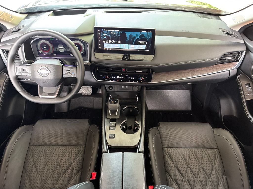 Used 2025 Nissan Rogue Platinum w/ Platinum Premium Package FWD image 23