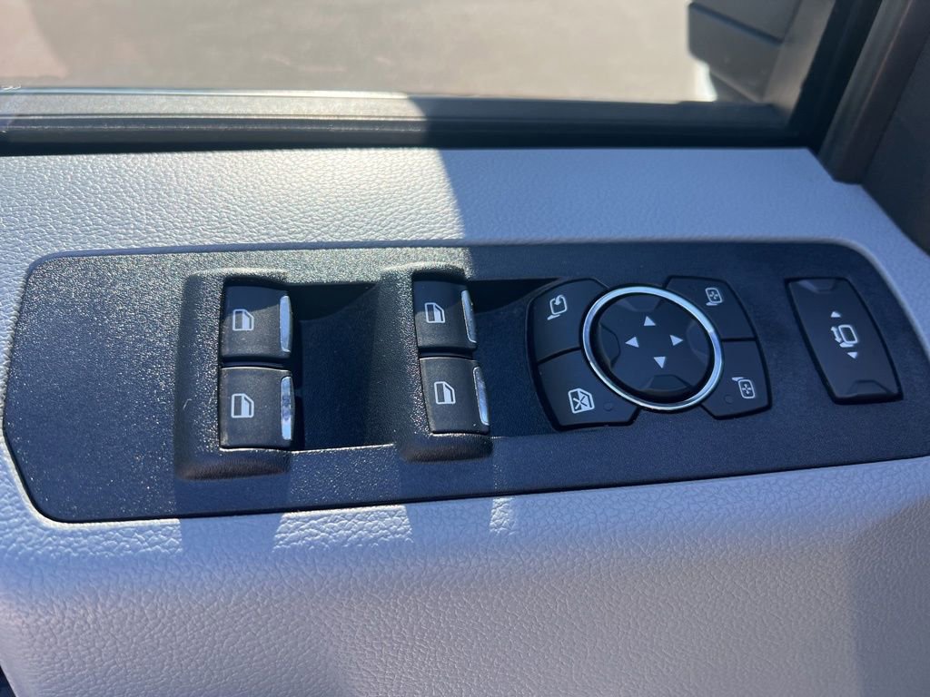 Used 2022 Ford F450 Limited w/ FX4 Off-Road Package image 69