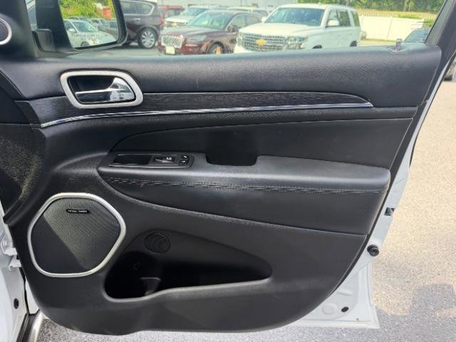 Used 2018 Jeep Grand Cherokee Summit AWD/4WD image 40