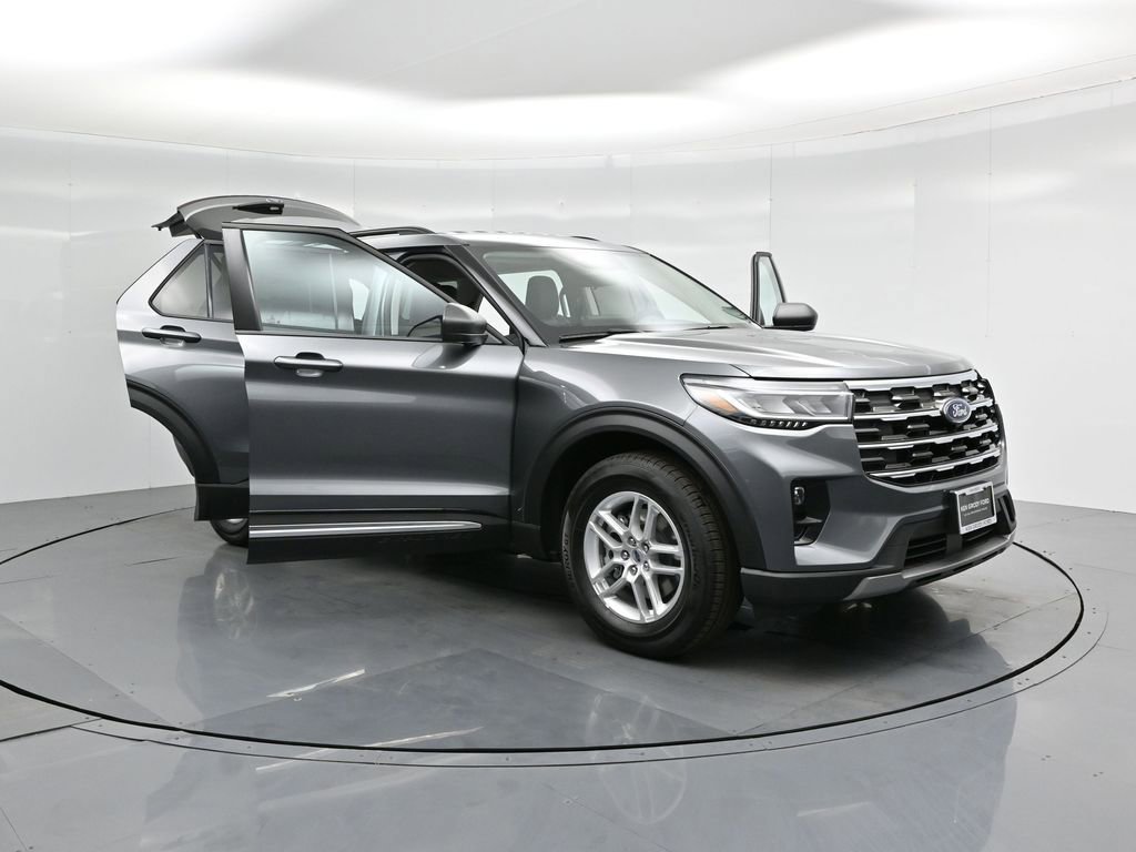 New 2025 Ford Explorer Active w/ Active Comfort Package image 32