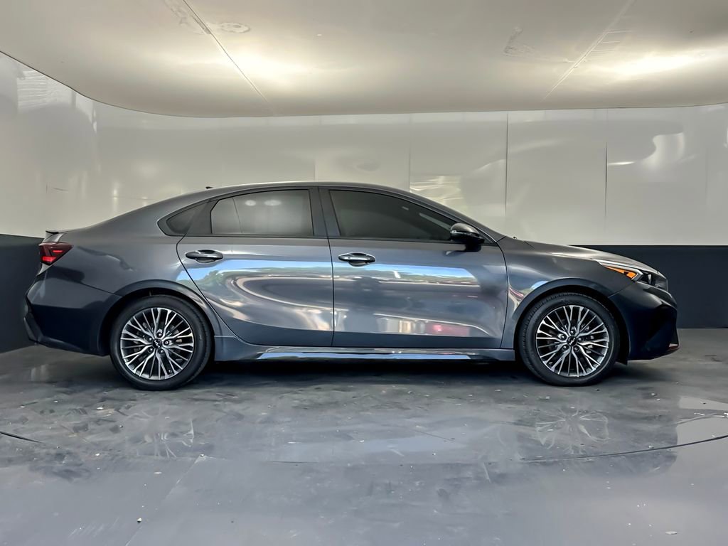 Used 2023 Kia Forte GT-Line w/ GT-Line Technology Package image 2