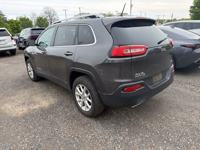 Used 2015 Jeep Cherokee Latitude w/ Cold Weather Group AWD/4WD image 5