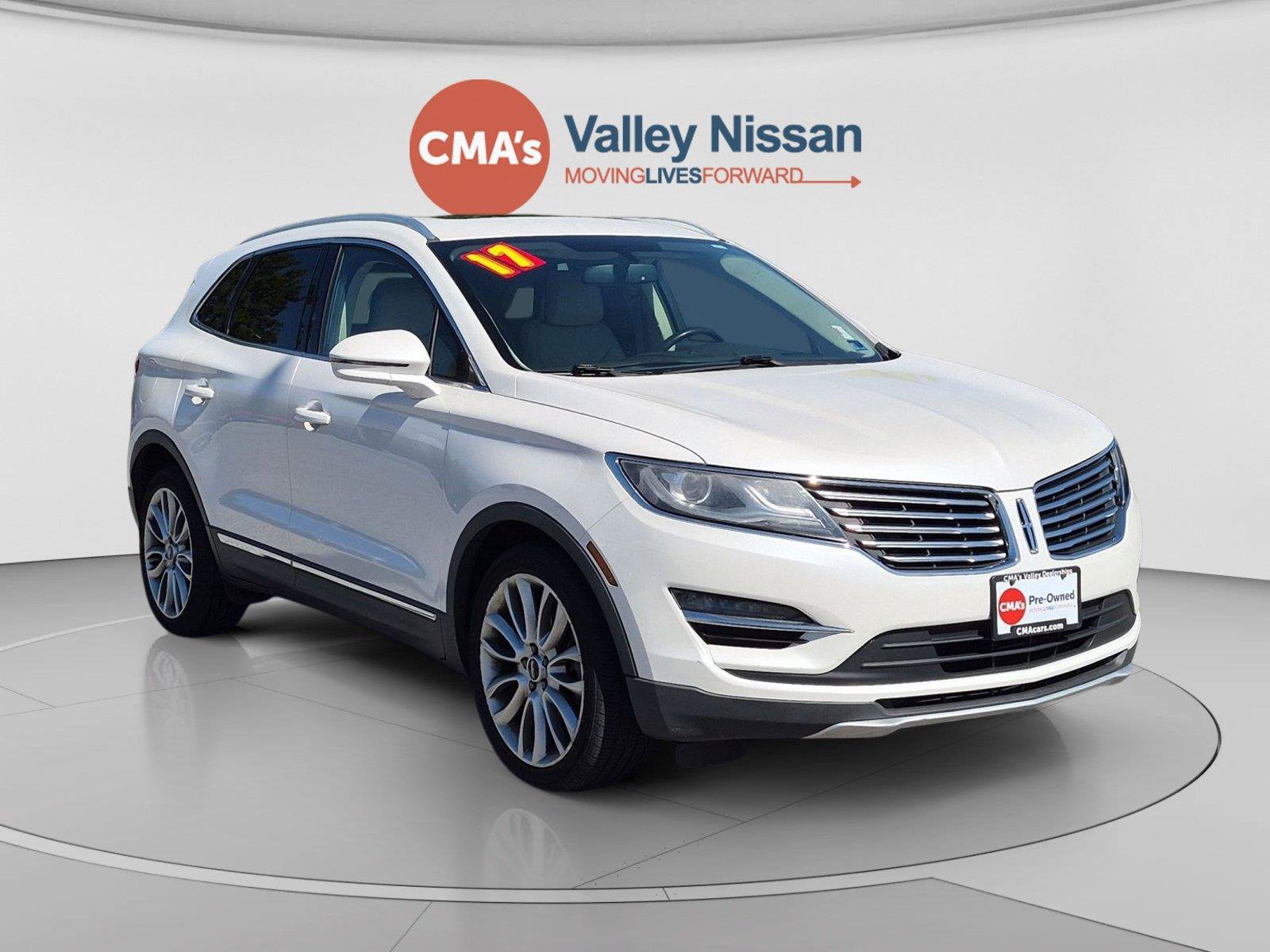 Used 2017 Lincoln MKC Reserve FWD image 7