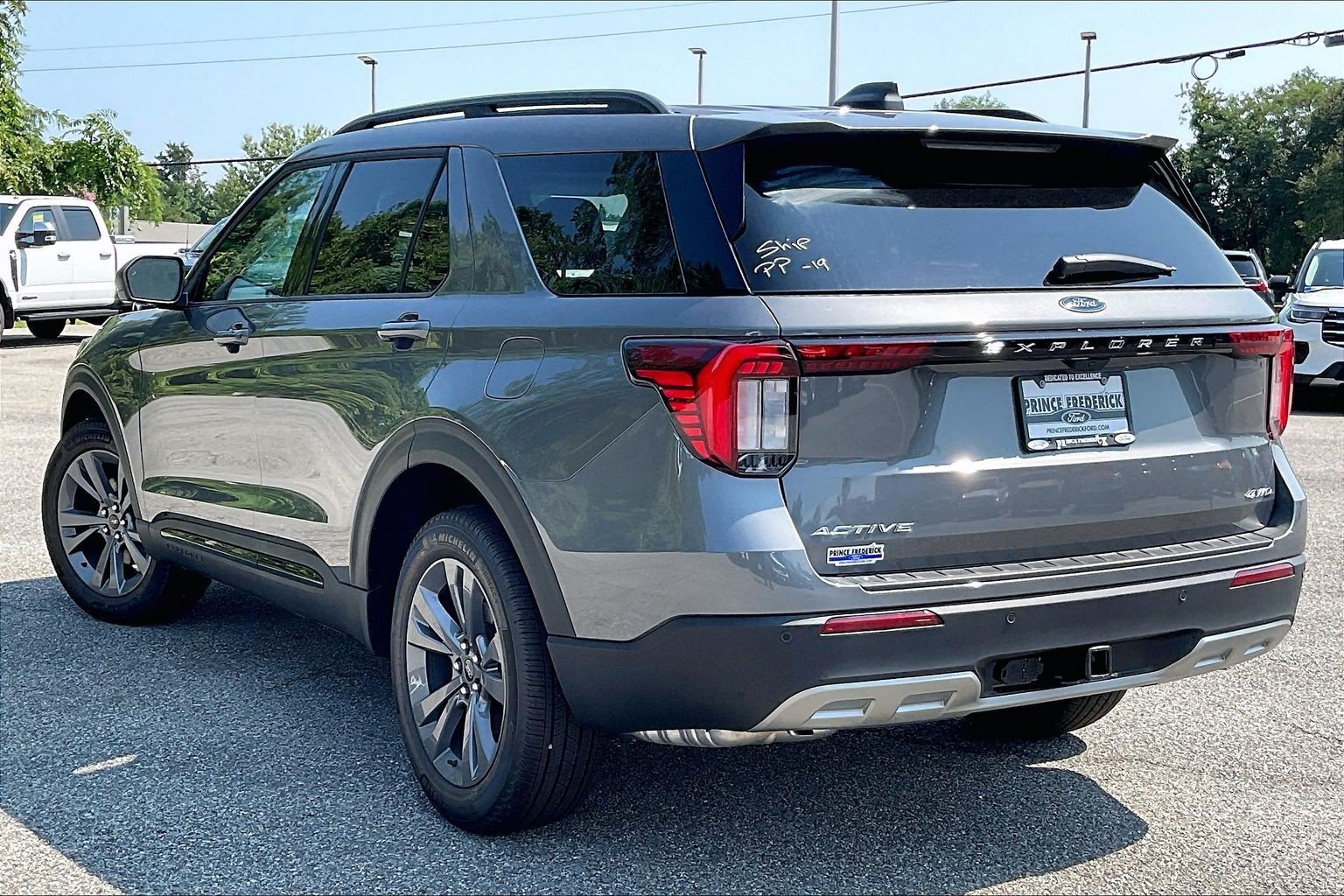 New 2026 Ford Explorer Active w/ Active Comfort Package AWD/4WD image 3