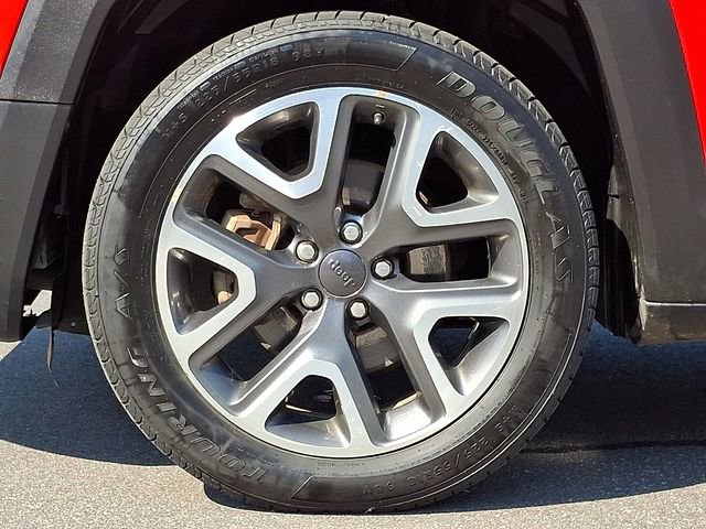 Used 2016 Jeep Renegade Latitude image 8