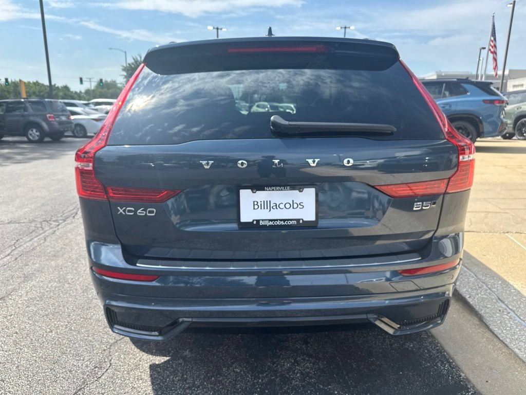 Used 2023 Volvo XC60 B5 Plus w/ Climate Package AWD/4WD image 5
