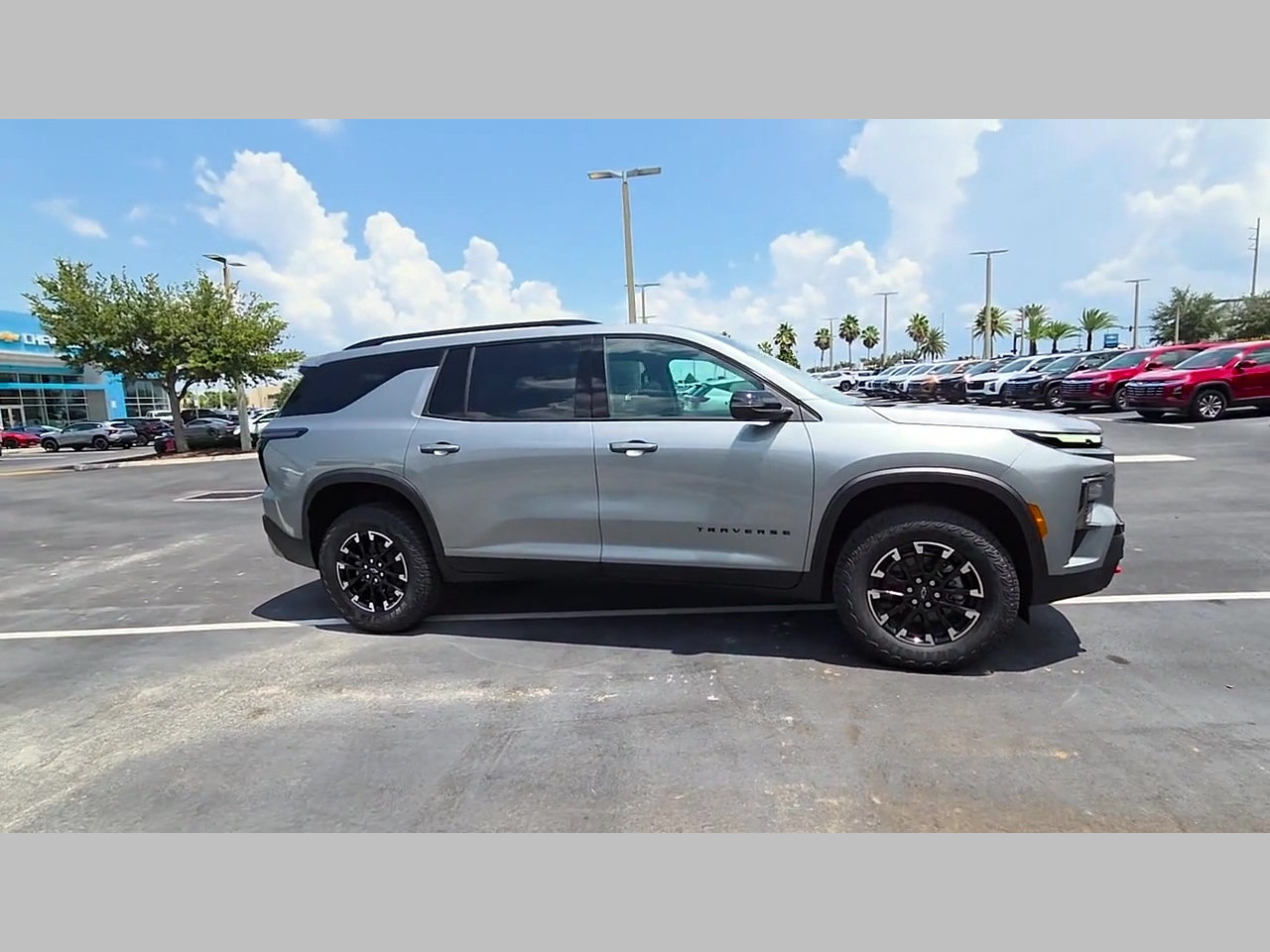 New 2026 Chevrolet Traverse Z71 w/ Driver Confidence Package AWD/4WD image 18