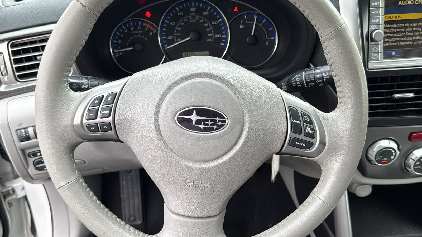 Used 2011 Subaru Forester 2.5X Limited AWD/4WD image 12