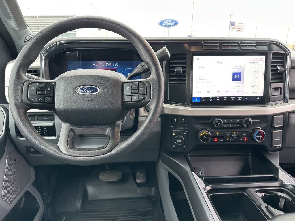 Used 2023 Ford F250 XLT w/ XLT Premium Package image 7