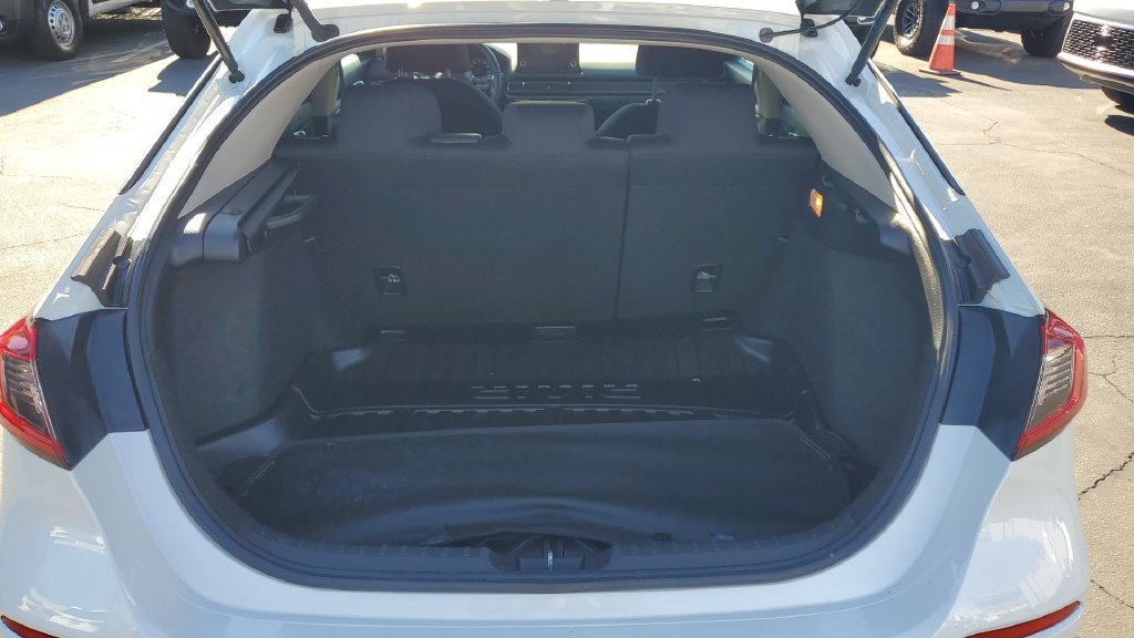 Used 2024 Honda Civic LX image 9