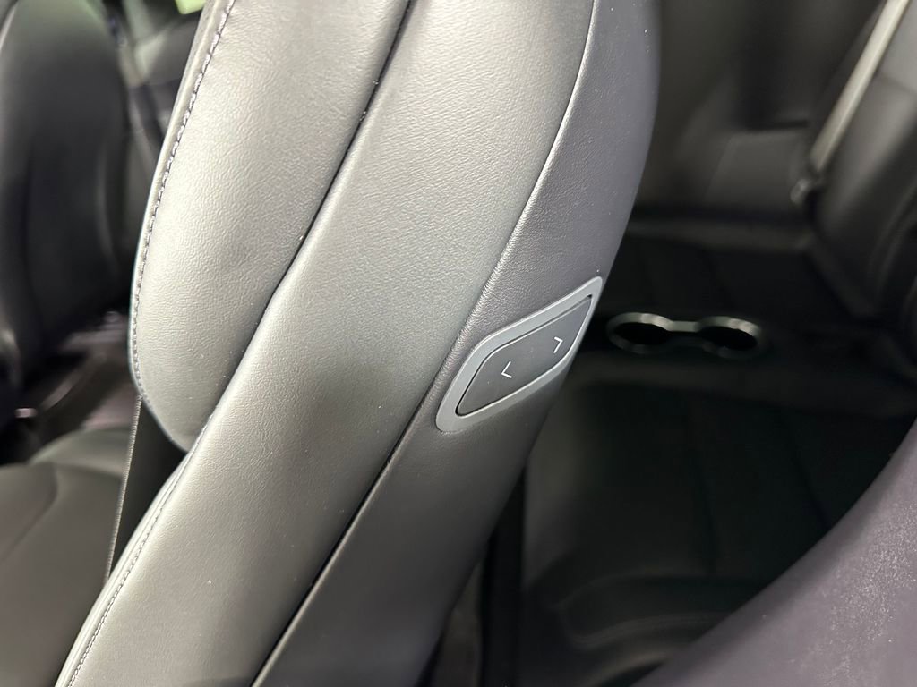 Used 2023 Tesla Model X image 25