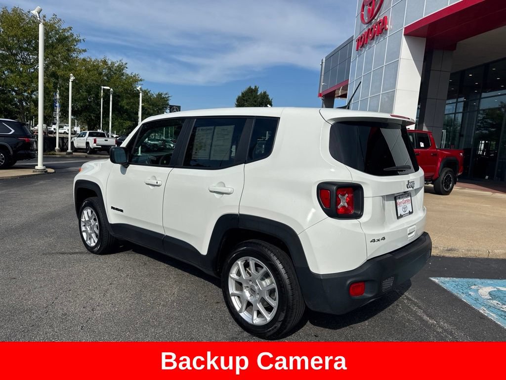 Used 2023 Jeep Renegade Latitude AWD/4WD image 5