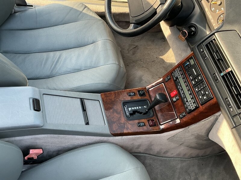 Used 1990 Mercedes-Benz 500 SL image 28