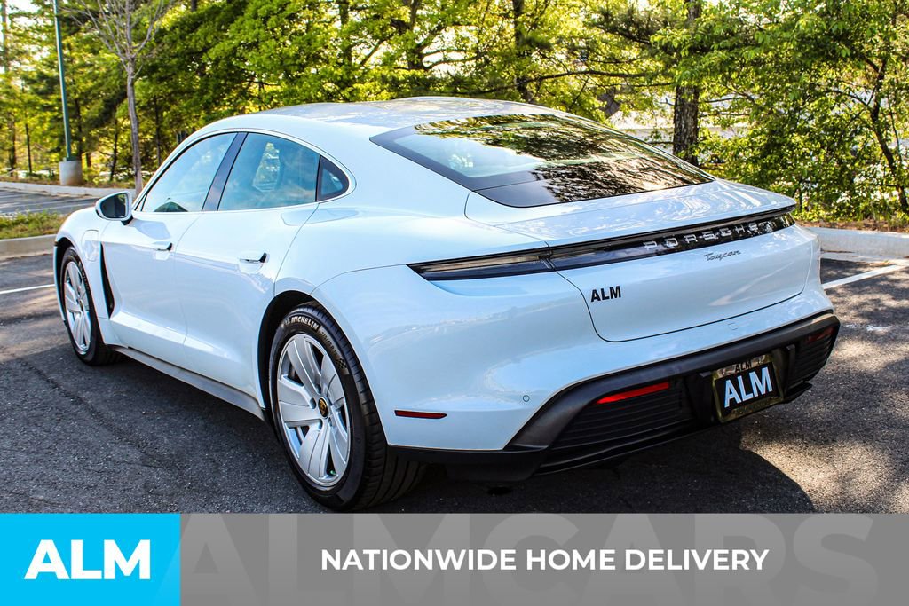 Used 2021 Porsche Taycan image 5