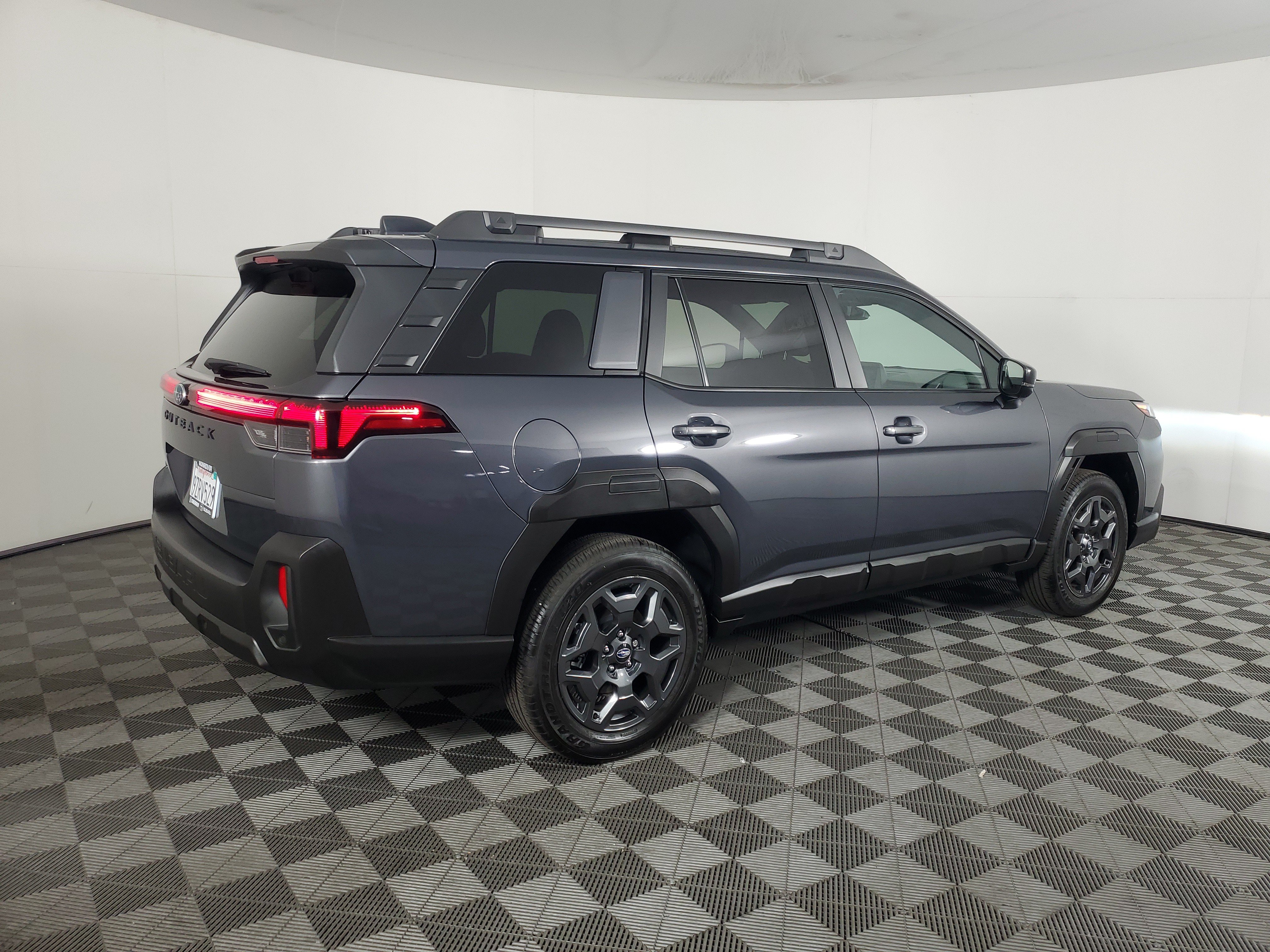Used 2026 Subaru Outback Premium AWD/4WD image 4