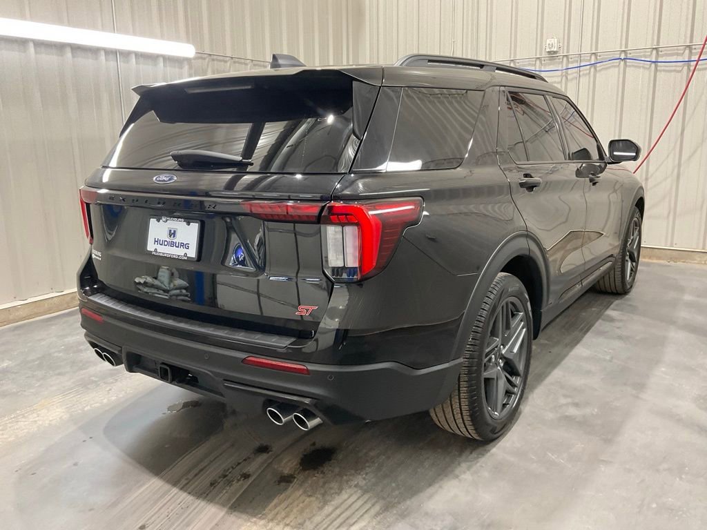 Used 2025 Ford Explorer ST w/ Sun And Sound Package image 24