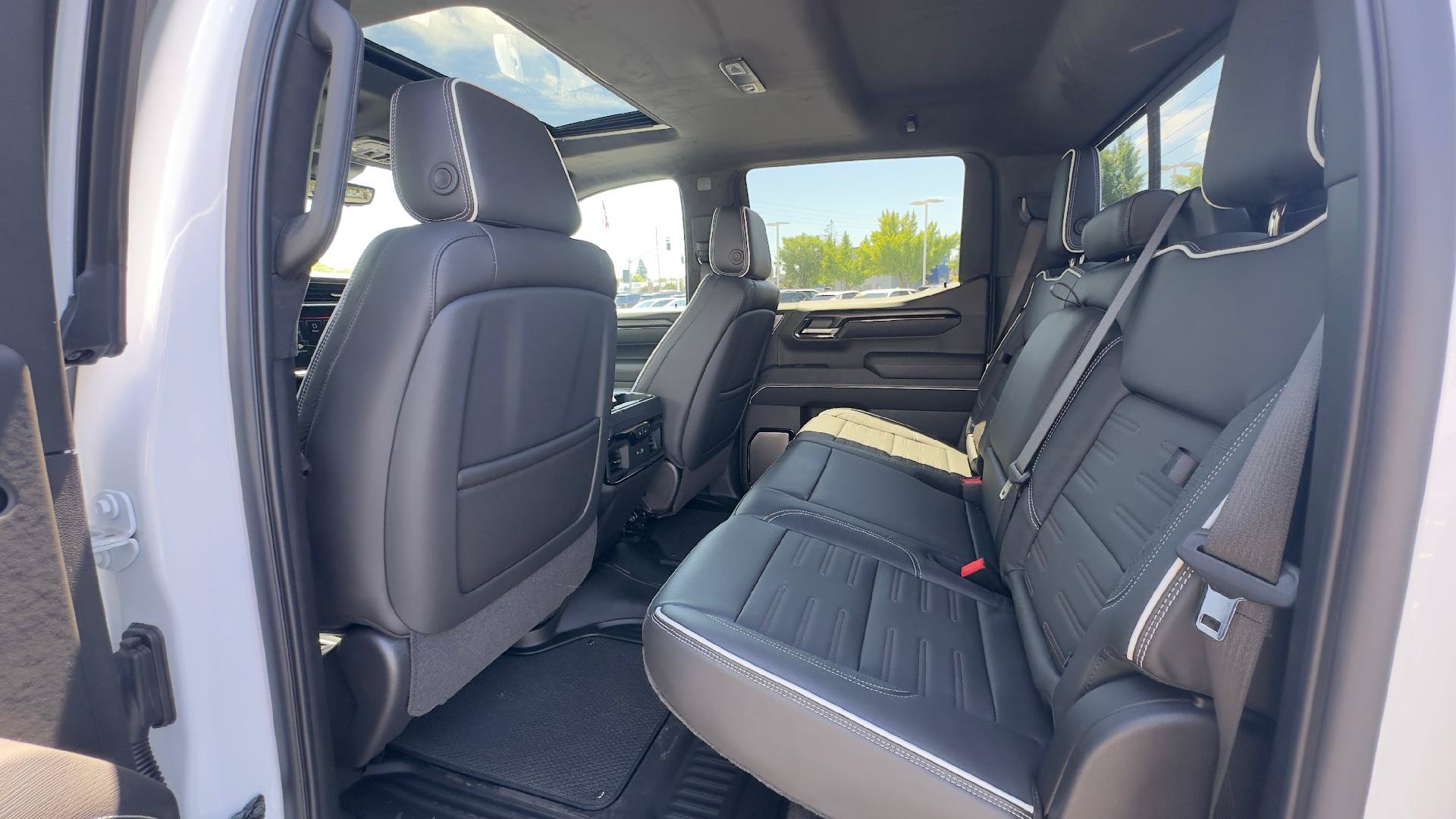 New 2026 GMC Sierra 1500 AT4X AWD/4WD image 8