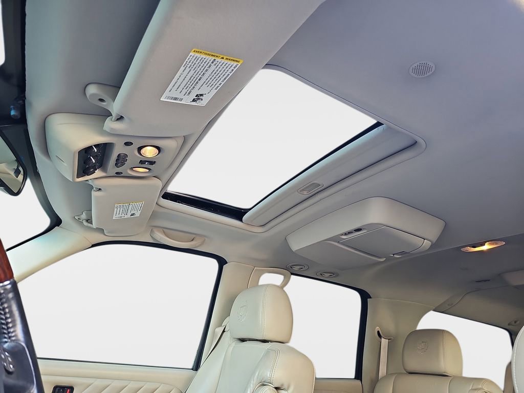 Used 2006 Cadillac Escalade ESV Platinum AWD/4WD image 31