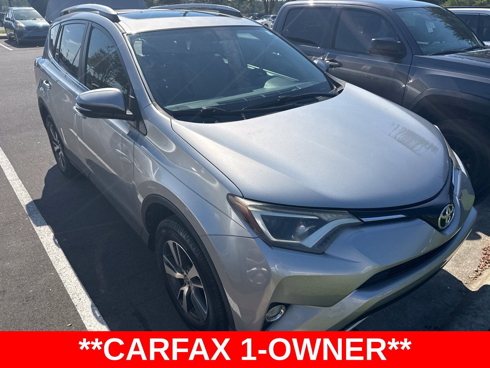 Used 2016 Toyota RAV4 XLE FWD image 1