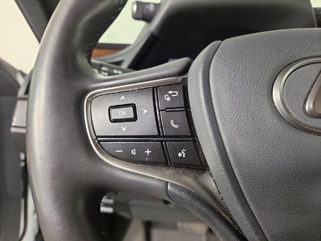 Used 2025 Lexus ES 350 w/ Accessory Package (Z1) FWD image 25