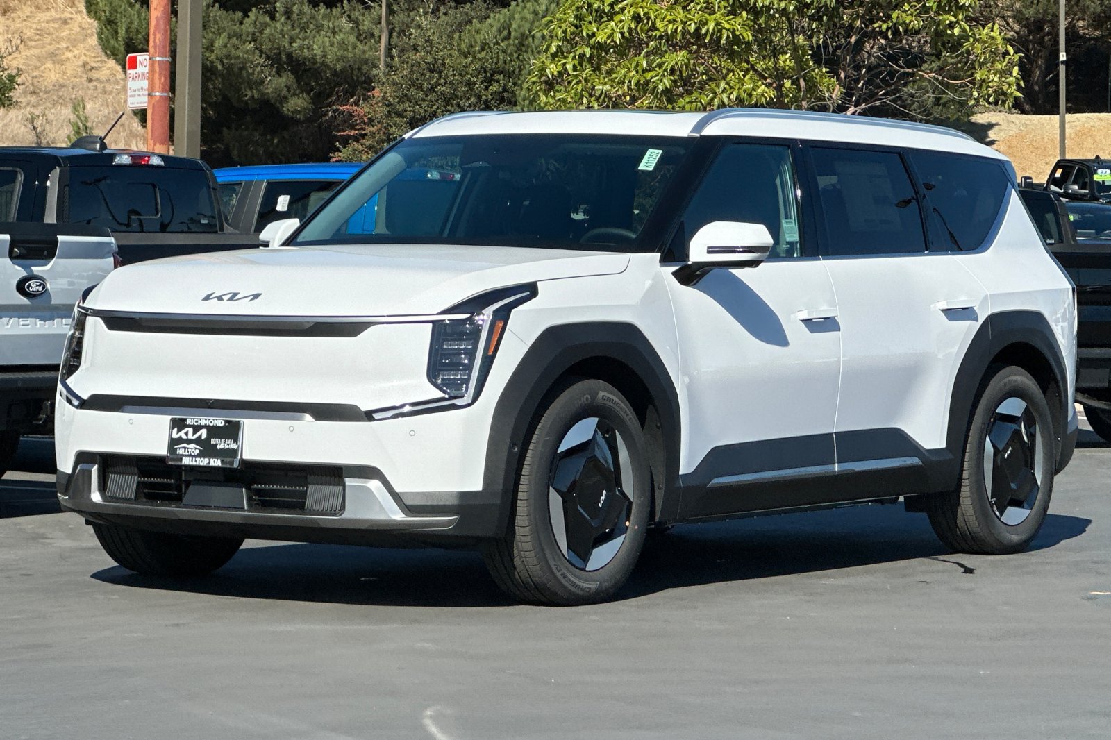 New 2026 Kia EV9 Wind AWD/4WD image 8
