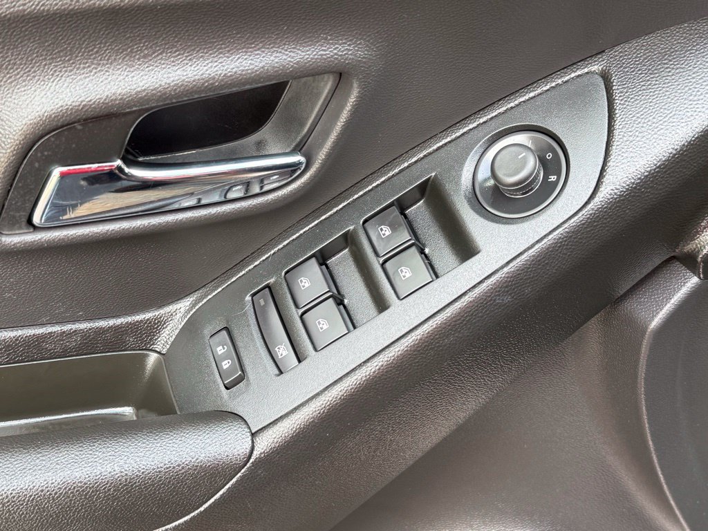 Used 2018 Chevrolet Trax LS FWD image 10