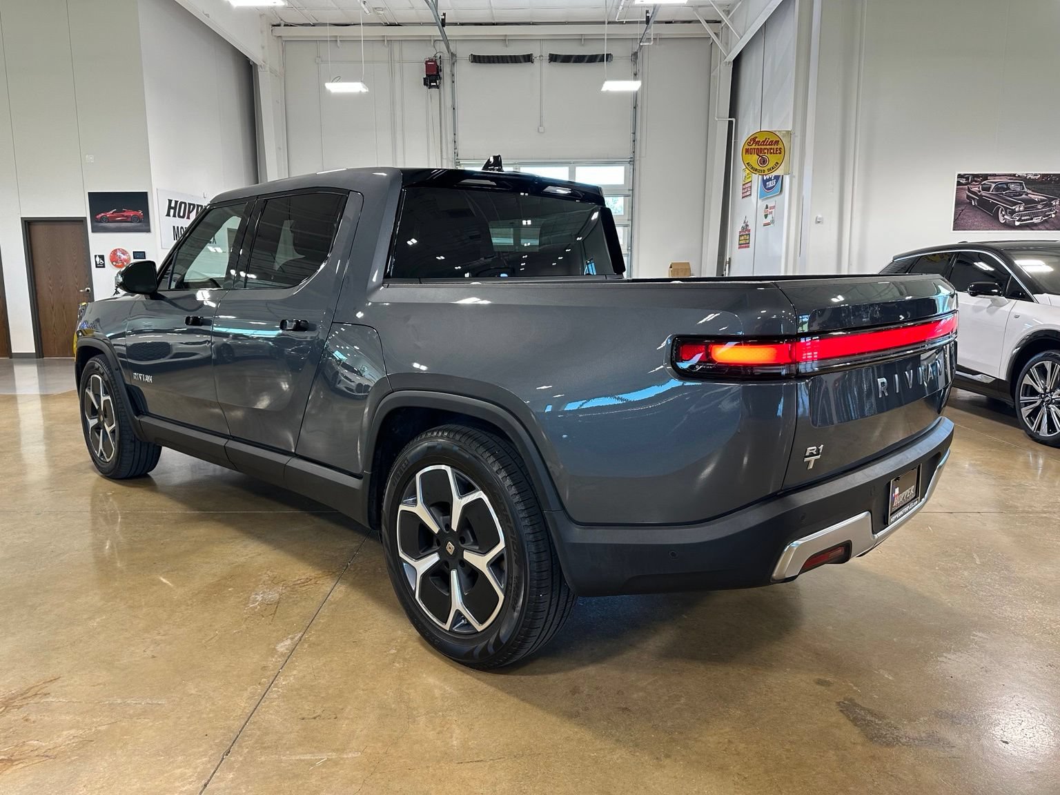 Used 2023 Rivian R1T Adventure AWD/4WD image 6