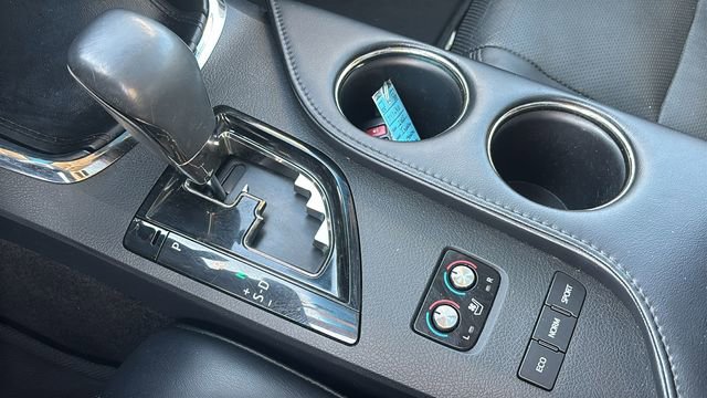 Used 2015 Toyota Avalon Limited image 21