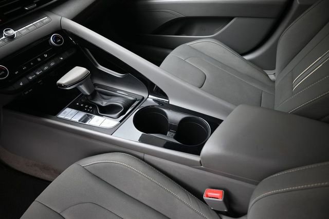 Used 2023 Hyundai Elantra SEL w/ Convenience Package FWD image 32