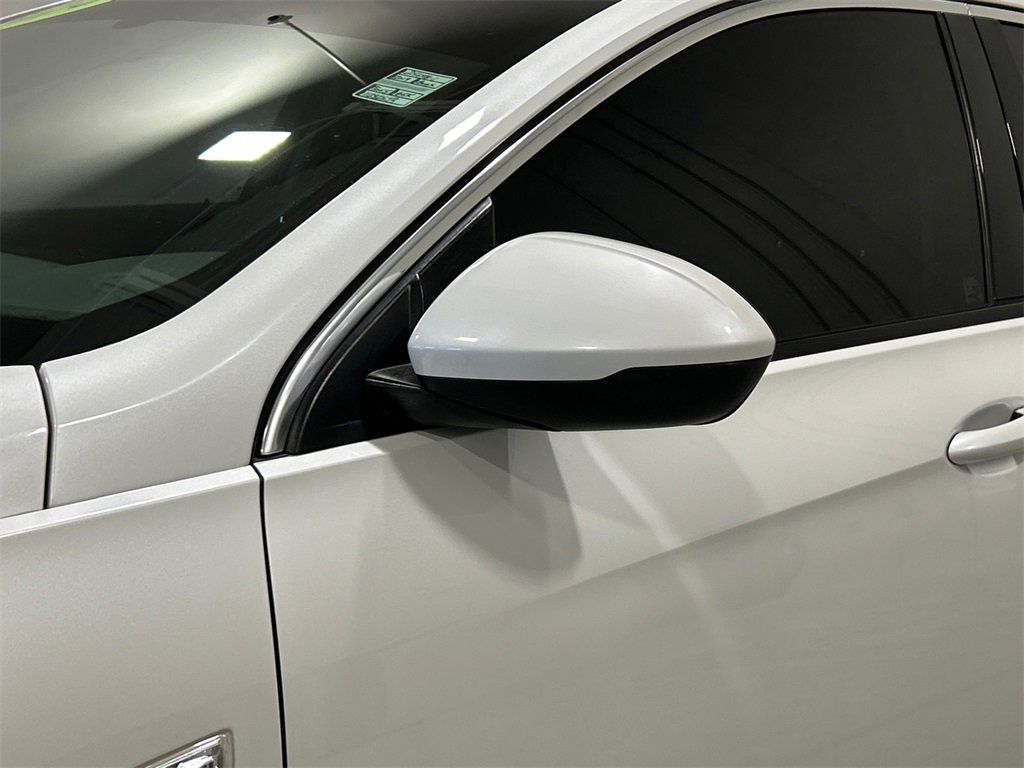 Used 2019 Buick Regal Preferred image 12