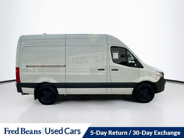 Used 2024 Mercedes-Benz Sprinter 2500 image 9