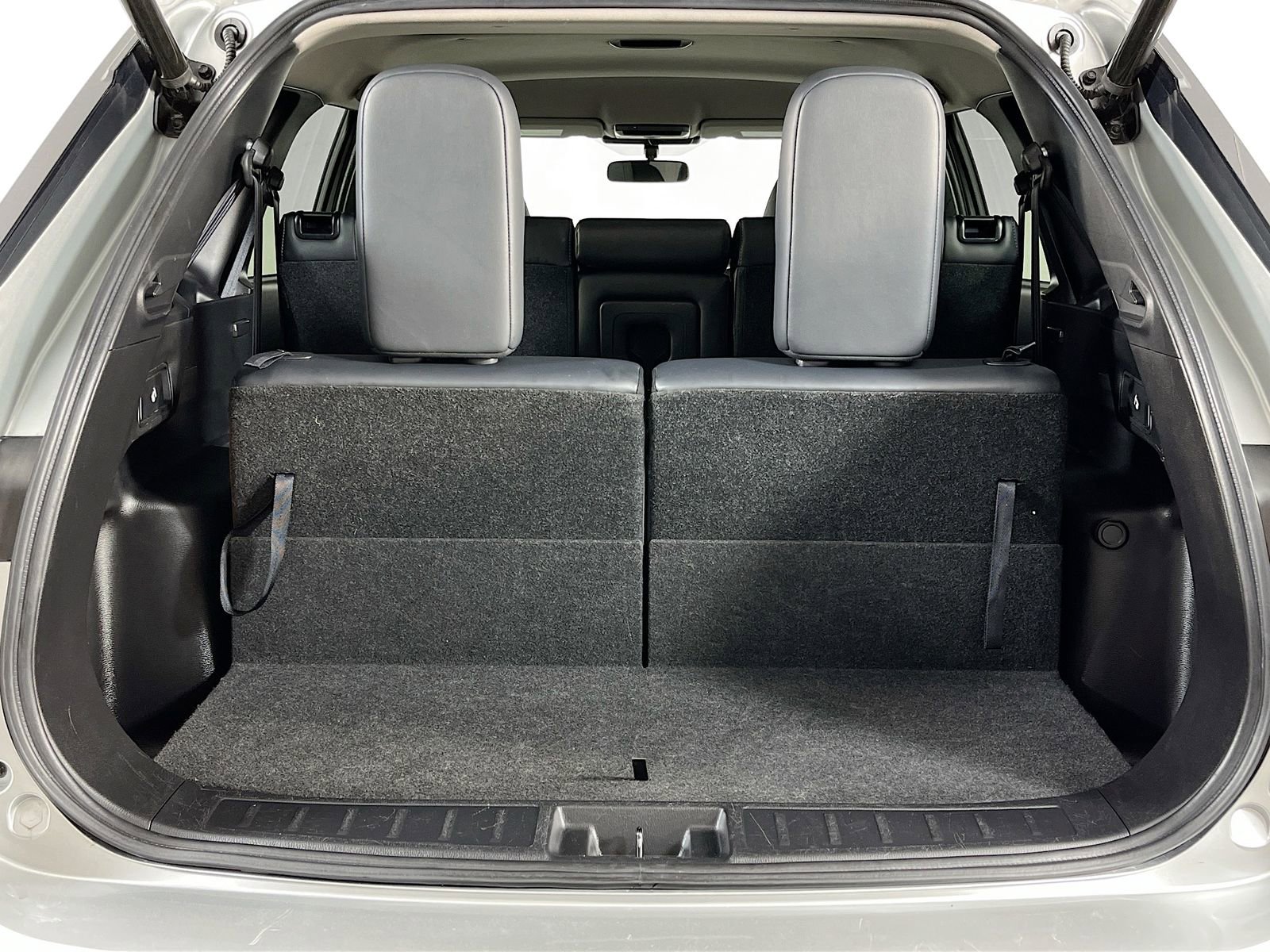 Used 2024 Mitsubishi Outlander SE image 9